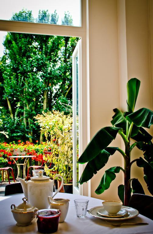 House Ninety Guesthouse Ιξέλ Εξωτερικό φωτογραφία